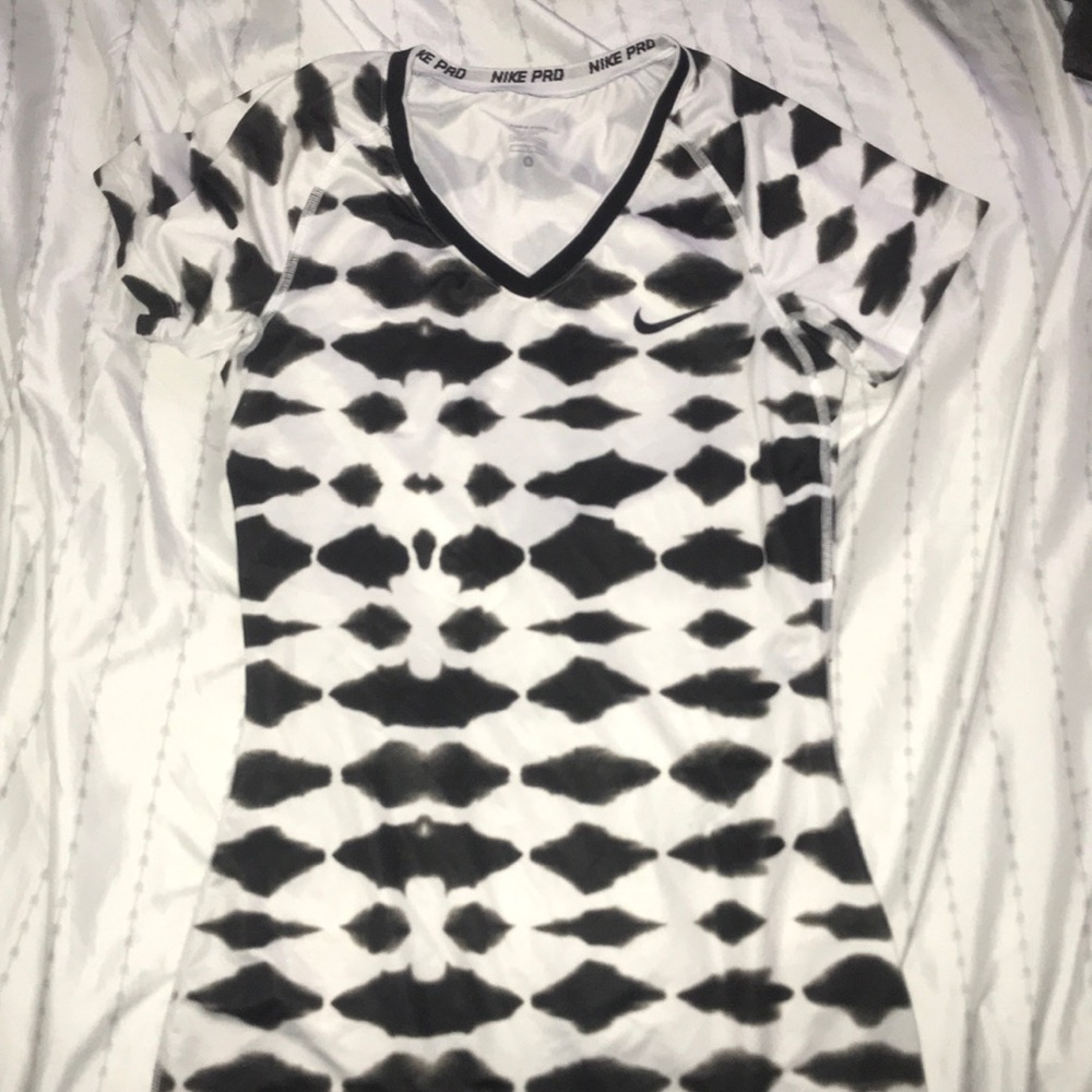 Nike Pro Workout Top